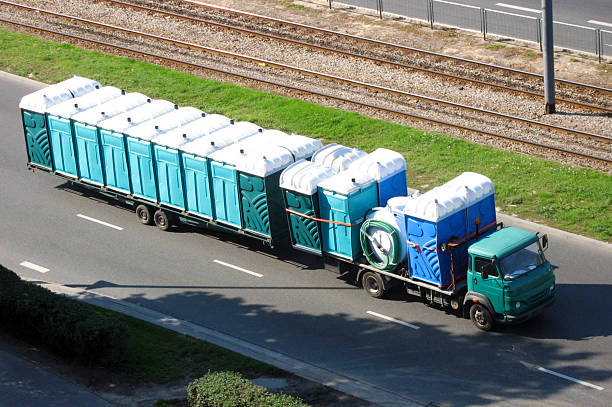 Best Porta potty delivery and setup  in Versailles, KY